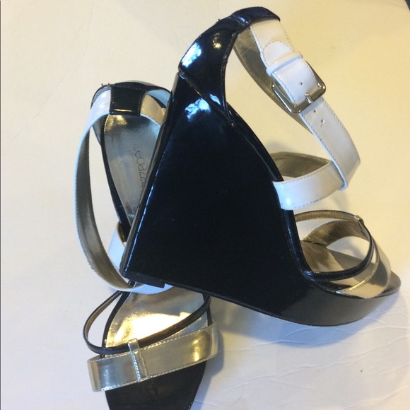 Sexy Shoe Dazzle platform wedges - Picture 1 of 6